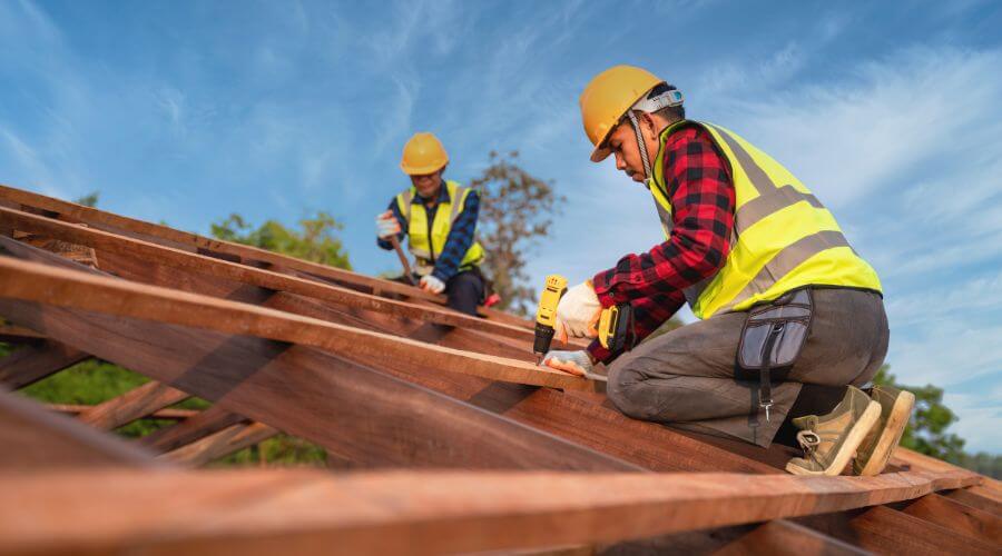 Professional gutter cleaning in Dunnigan, CA